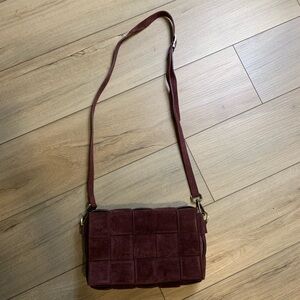 Elegant Woven Shoulder Bag